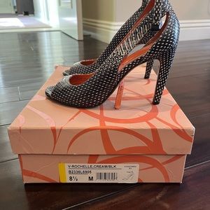 Via Spiga Rochelle pumps. Size 8.5, 3 1/2” heels, comfortable.